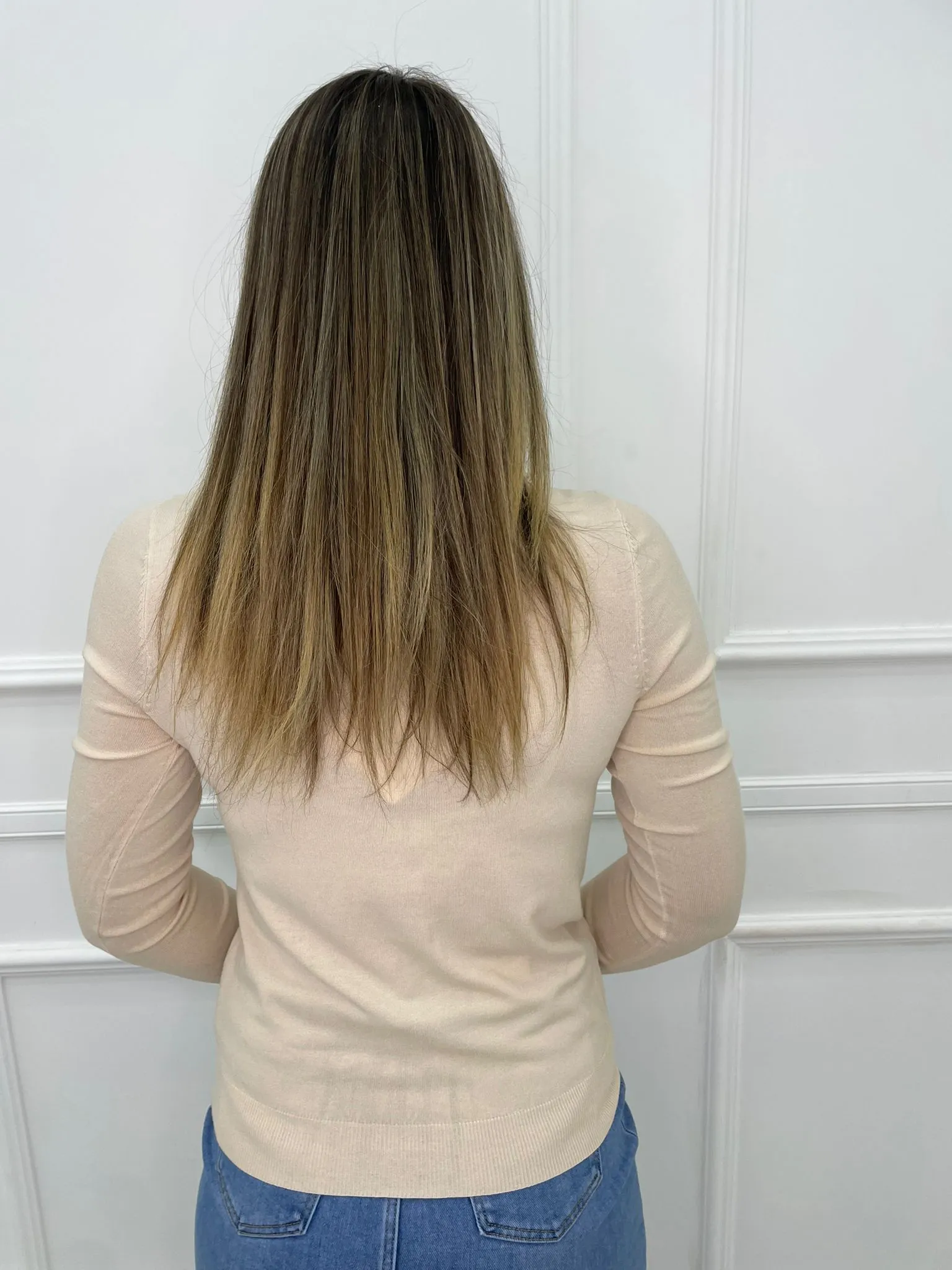 Cardigan in filo tinta unita con bottoni perla