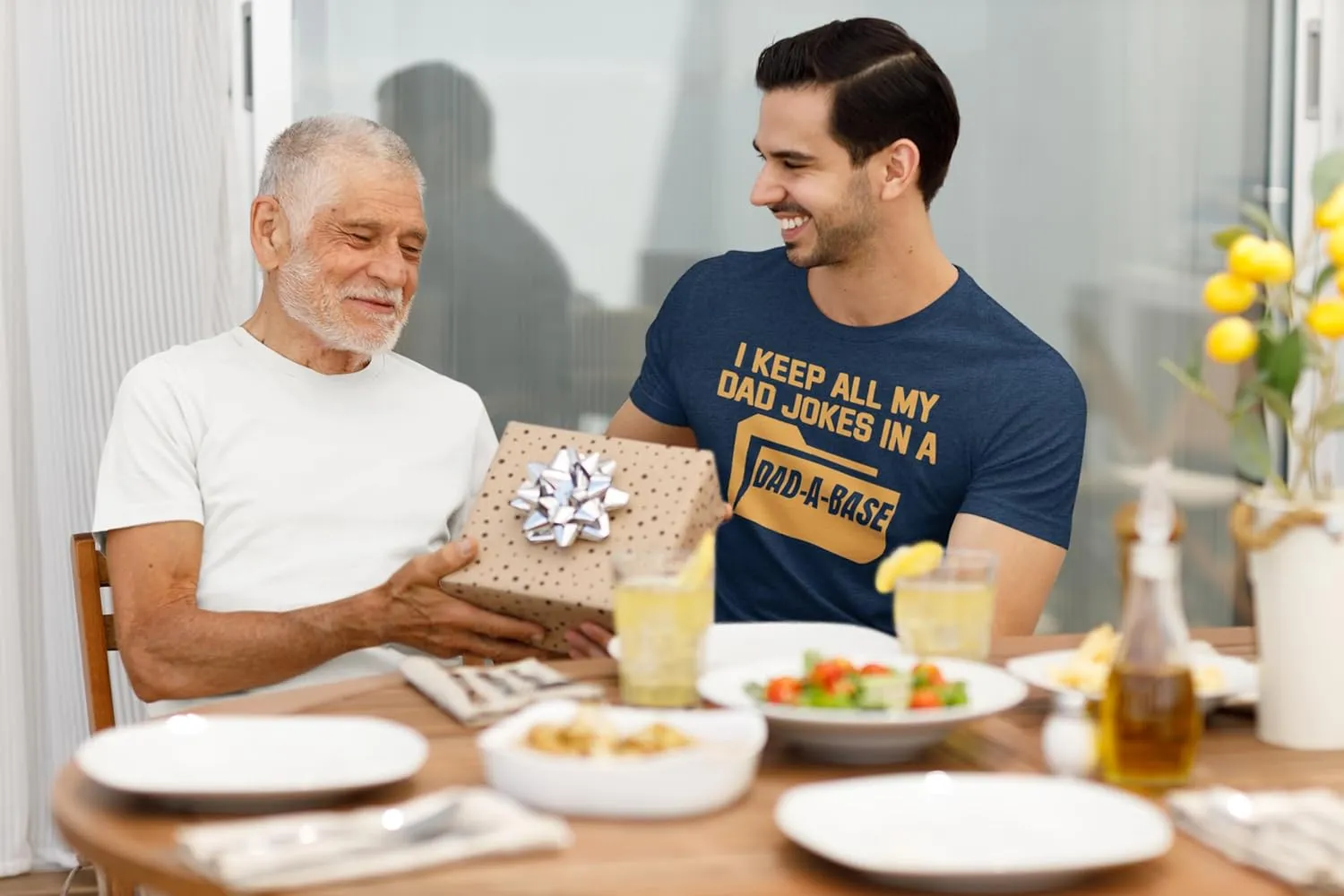 I Keep My Dad Jokes in a Dad-A-Base T-Shirt  Funny Humor Pun Shirt for Fathers and Grandpas