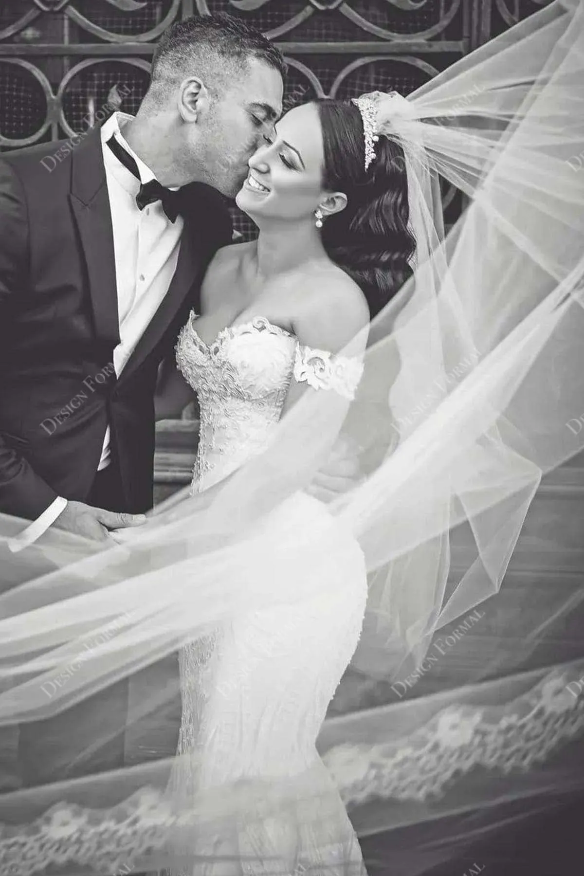 Lace Off-shoulder Sweetheart Mermaid Made-to-Order Wedding Dress