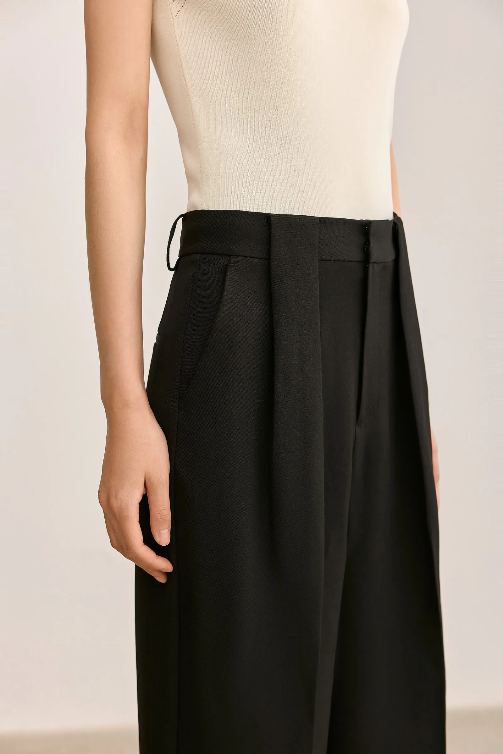 LILY Design Double Pleated Casual Pants