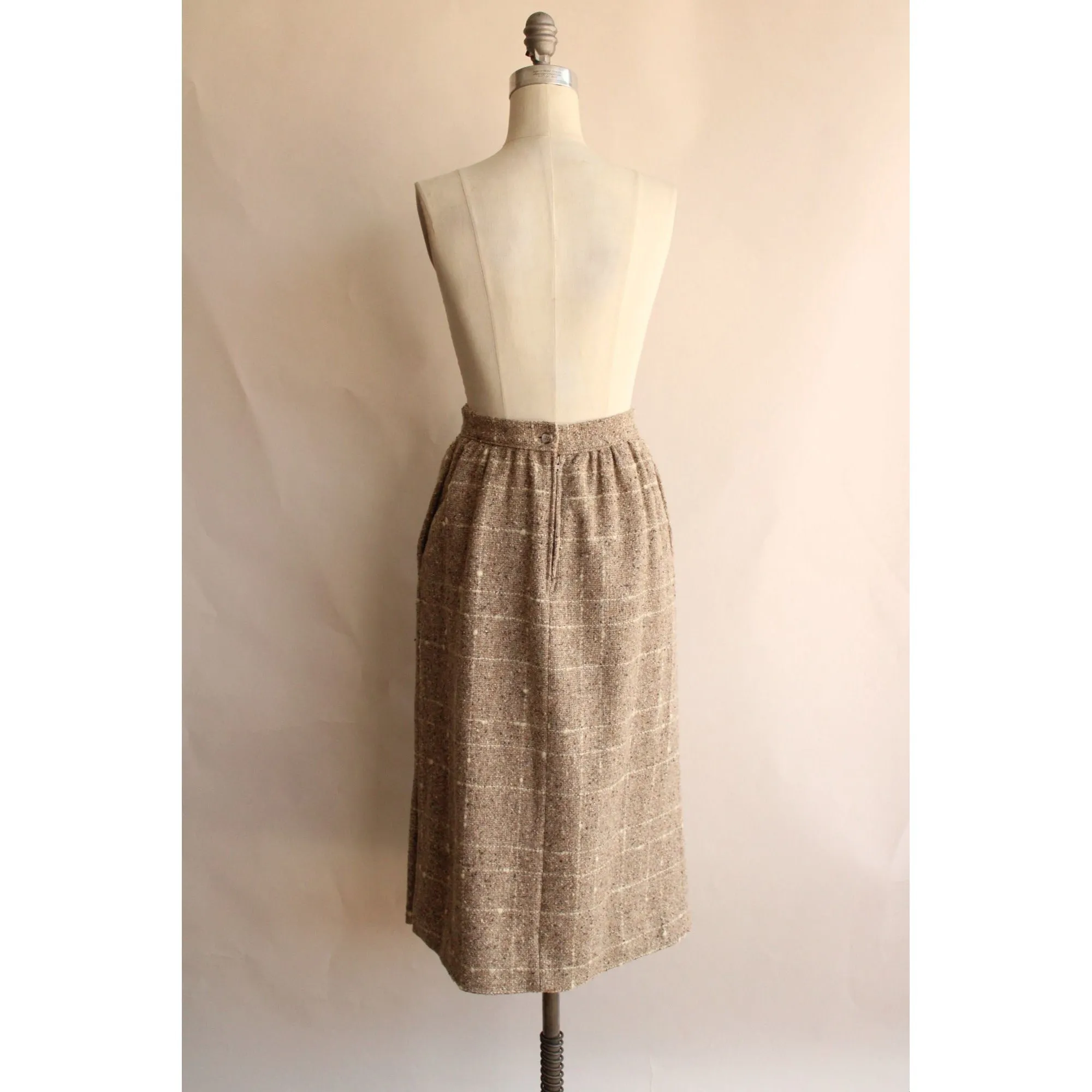 Vintage 1970s Tweed Skirt With Pockets